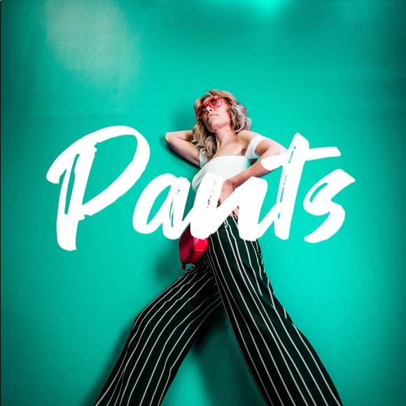 Pants 👖 - Picture 1 of 2